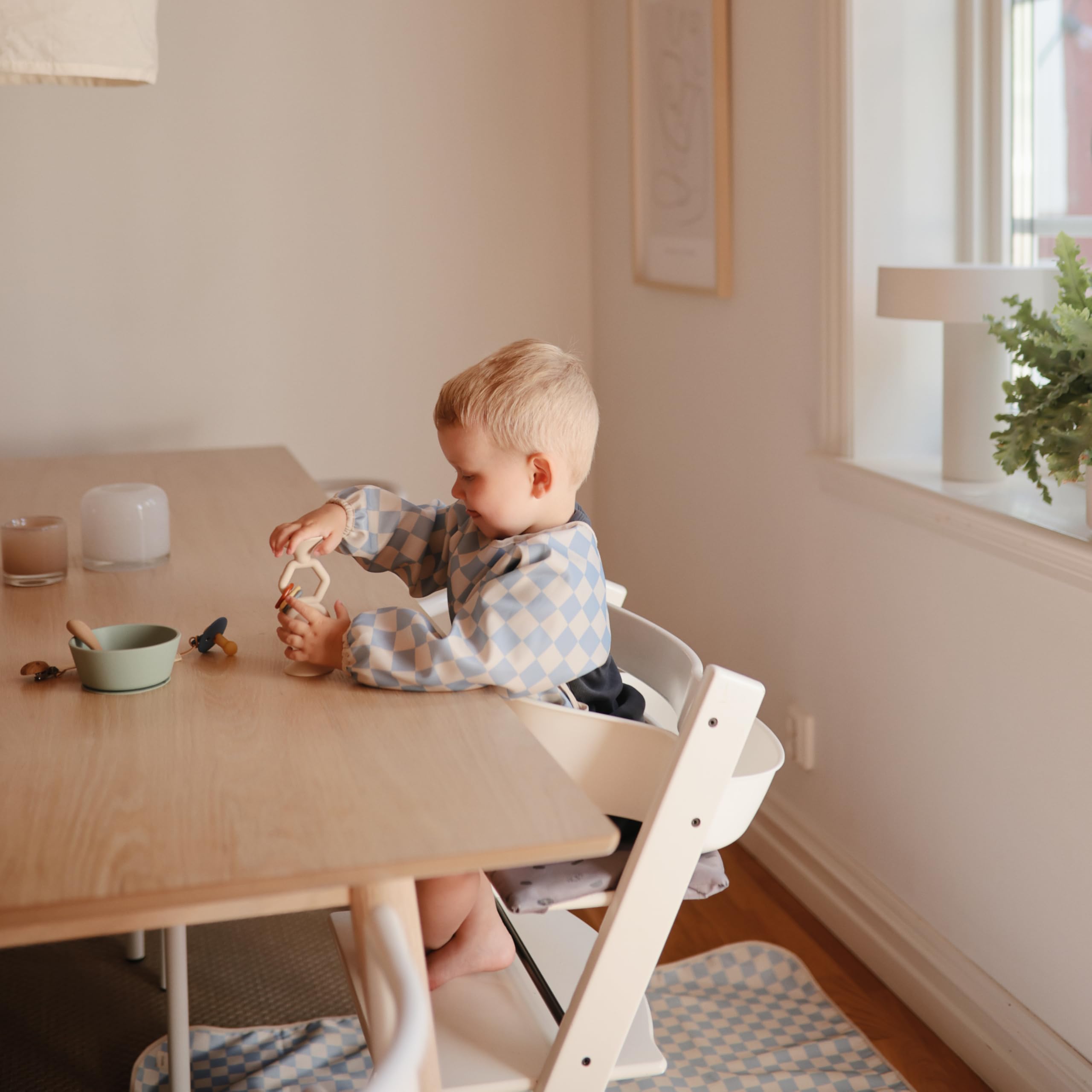 mushie HexaPop Suction Toy | Toddler Sensory Toy for Nursery and Play (Shifting Sand)