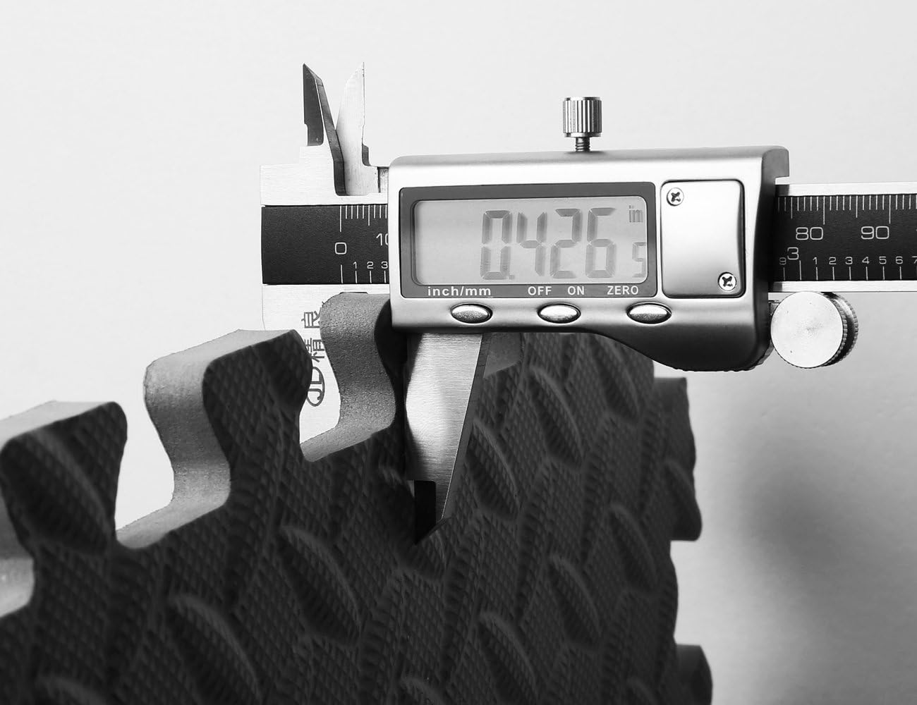 innhom Gym Mat Puzzle Exercise Mats Interlocking Foam Mats Protective Flooring Mats with EVA Foam Floor Tiles for Gym Equipment Workouts, 12 Black and 12 Gray : Sports & Outdoors