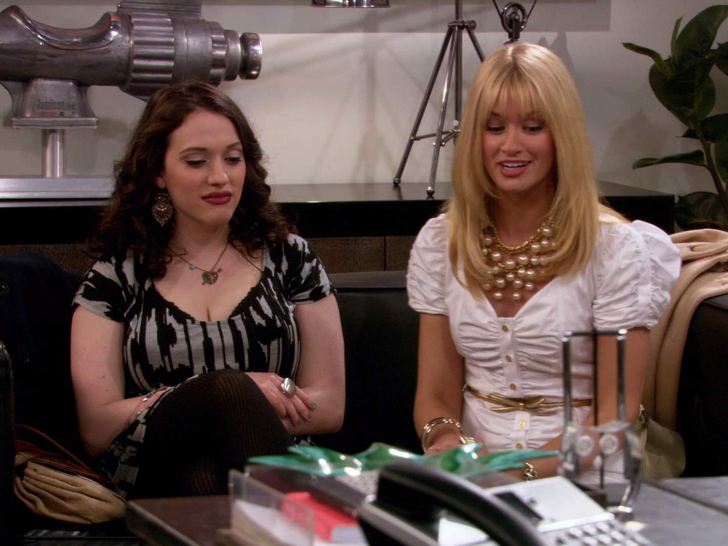 Watch 2 Broke Girls The Complete First Season Prime Video