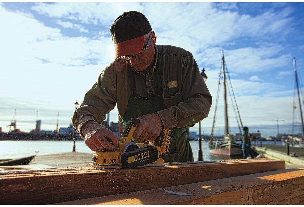 DEWALT DCP580B Electric Hand Planers product image 7