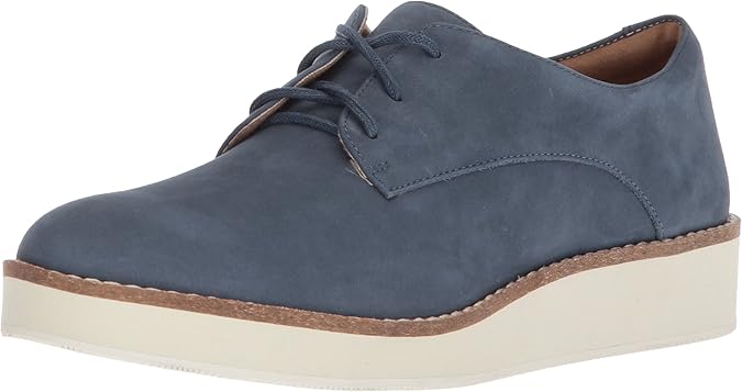 women's softwalk sneakers