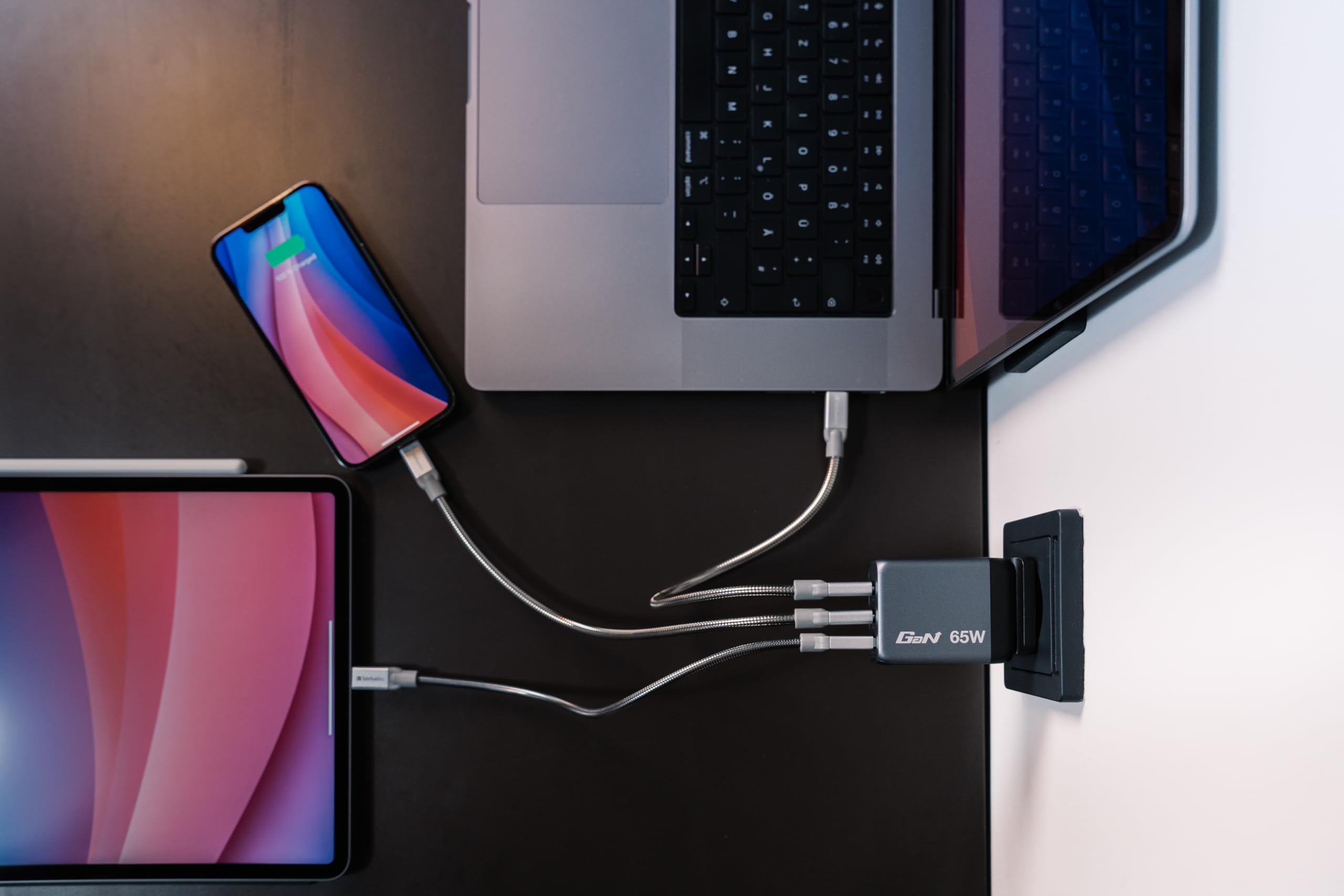 Verbatim GaN Charger 65 W, 3 Ports USB-C Ladegerät, Power Adapter mit 2 x USB-C und 1 x USB-A, Schnellladegerät als Mehrfachstecker, für Apple MacBook, Notebook, iPad, iPhone, Samsung und Co 3