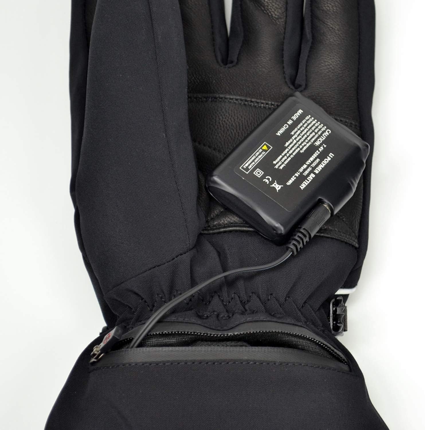 SAVIOR HEAT 7.4V 2200mAH/3000mAh Rechargeable Li-ion Batteries, Charger for Heated Gloves, Heated Socks, Heated Hats(2200 MAH): Clothing
