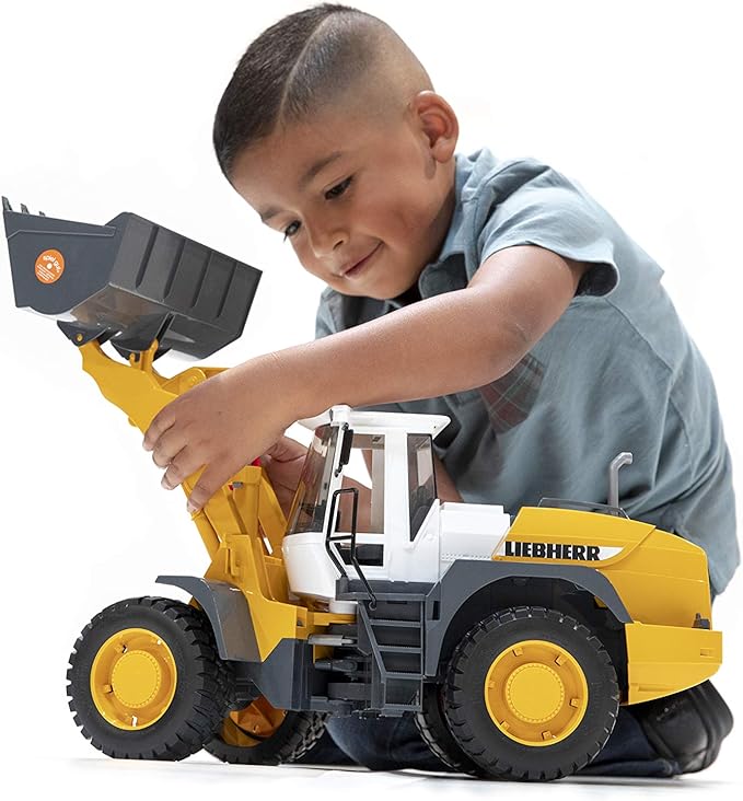 bruder shovel liebherr