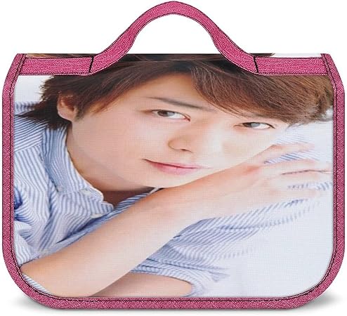 Amazon トイレタリーパッケージ Arashi 嵐 大野智 人気メイクボックス推す化粧ポーチ多機能の出張ハンドバッグ 学生 小物包み 男女兼用化粧袋 洗面用品収納バッグ プレゼント化粧ポーチ 機能的 大容量 コンパクト 出張 海外 旅行グッズ 贈り物 22 18 5 8cm 化粧