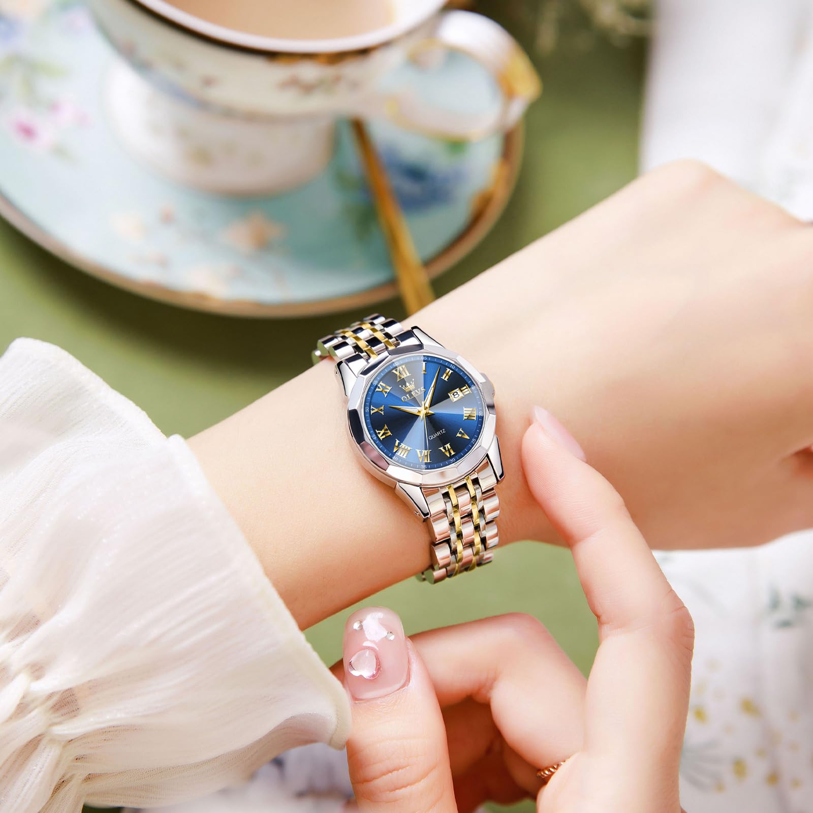 OLEVS Womens Watches Small Face Ladies Watches for Women with Day Date Diamond Silver Gold Two Tone Stainless Steel Waterproof Analog Reloj para Mujer Classic Fashion Dress Quartz Womens Wrist Watch