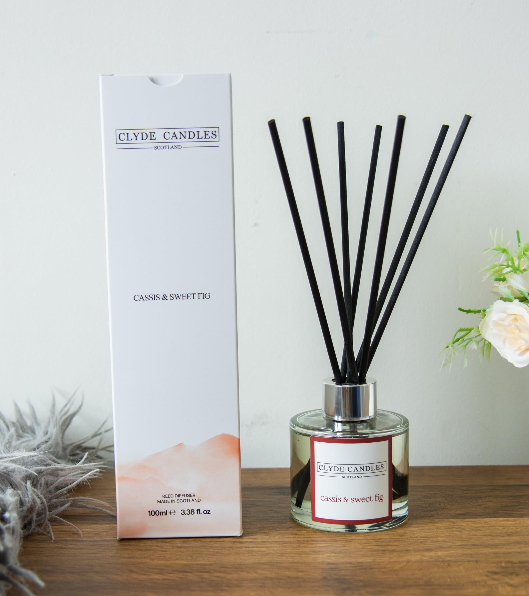 Cassis & Sweet Fig Reed Diffuser - Clyde Candles, Luxury Diffuser Oil with a Set of 7 Fibre Sticks, Best Aroma Scent for Home, Kitchen, Living Room, Bathroom. Fragrance Diffusers set with sticks