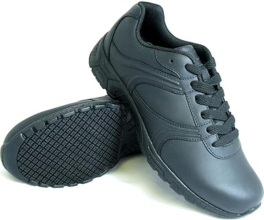 slip resistant tennis shoes