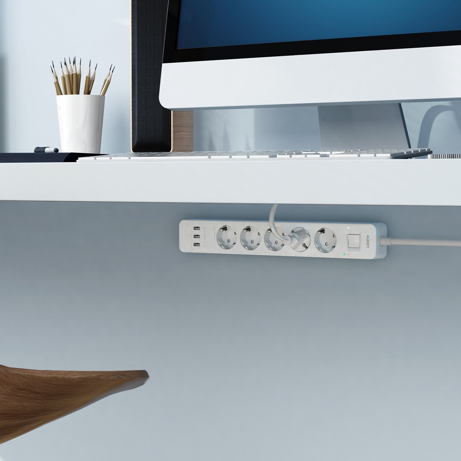 71rUz5an6NL._SL1500_ Aukey PA-E07: recensione multipresa con USB