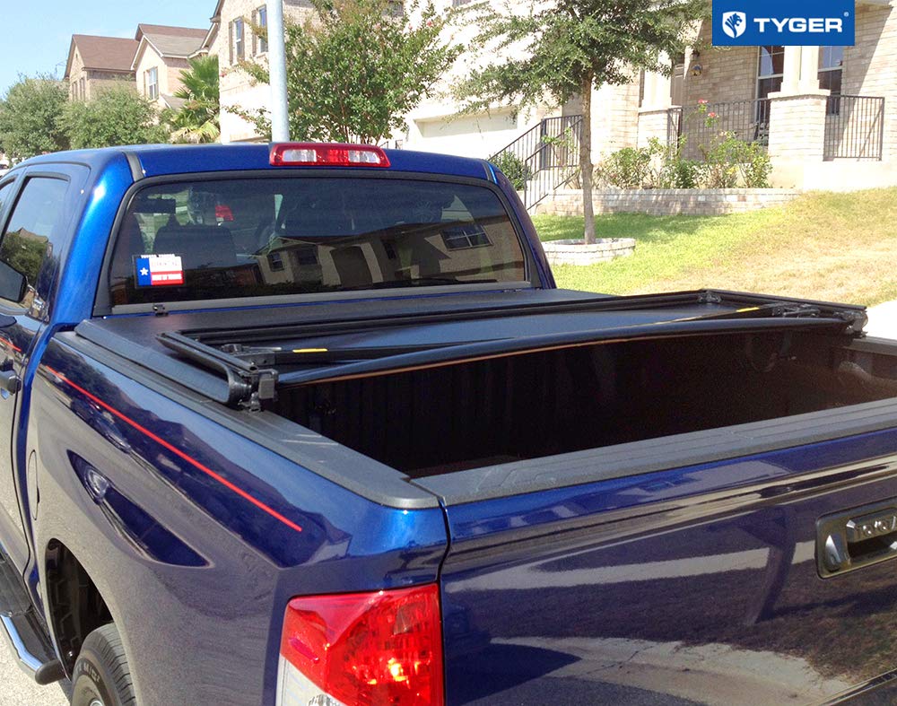 Tyger Auto T3 Tri Fold Truck Bed Tonneau Cover Tg Bc3t1032 Works With 2007 2013 Toyota Tundra Fleetside 5 5 Bed For Models With Or Without The Deckrail System Tonneau Covers