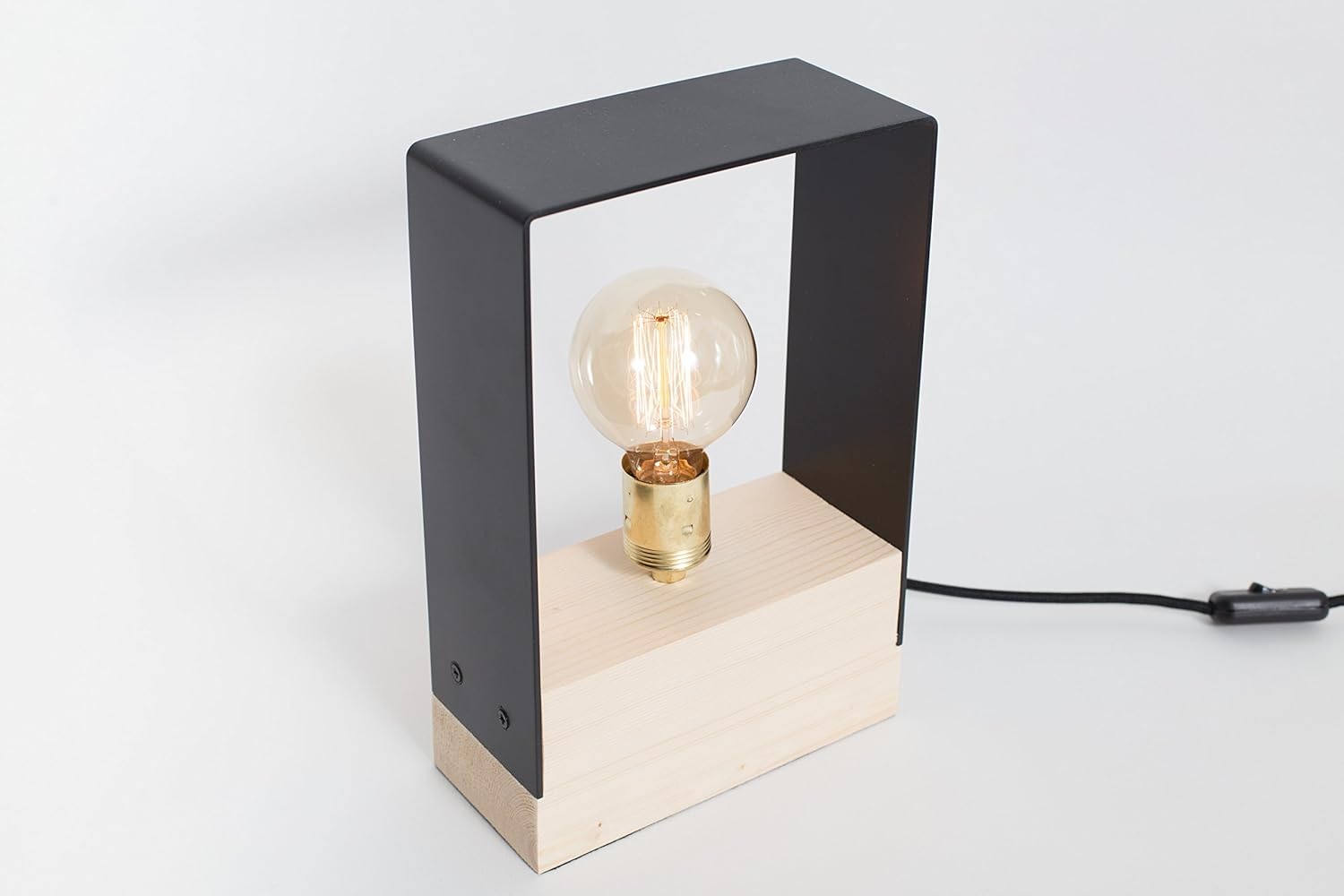 Lámpara de madera, lámpara de hierro, lámpara edison, lámpara handmade