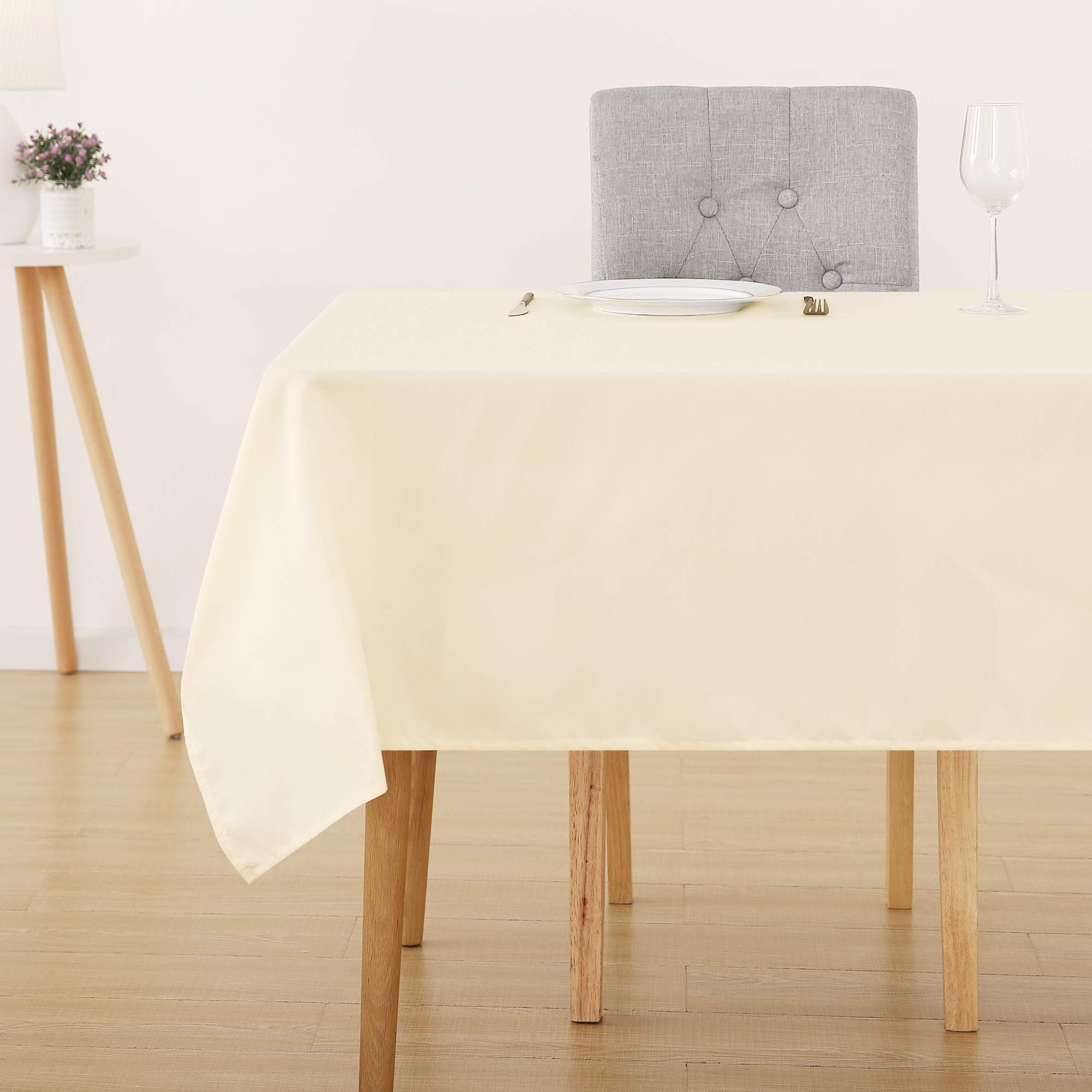 Deconovo Oxford Decorative Wipeable Tablecloth Rectangle Water Resistant Tablecloth for Garden 137x274cm(54x108in) Beige