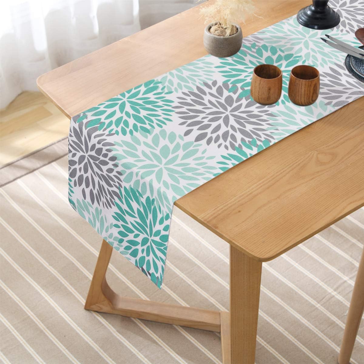 Alishomtll Dahlia Pinnata Table Runner Green and Gray Print Flower Table Runners for Catering Events, Dinner Parties, Wedding, Spring Holiday, Indoor and Outdoor Parties: Home & Kitchen