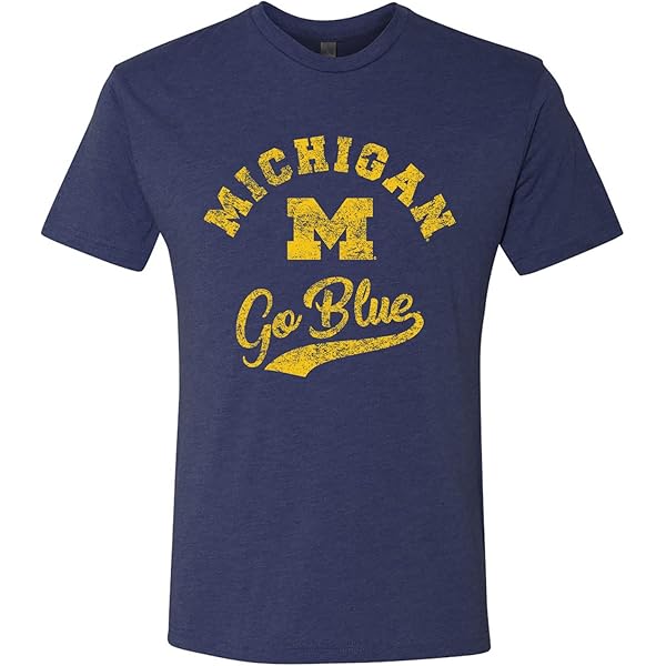 Straight Up Southern Mens Making Waves American Flag Fish Short