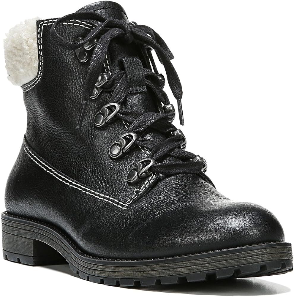 naturalizer hiking boots