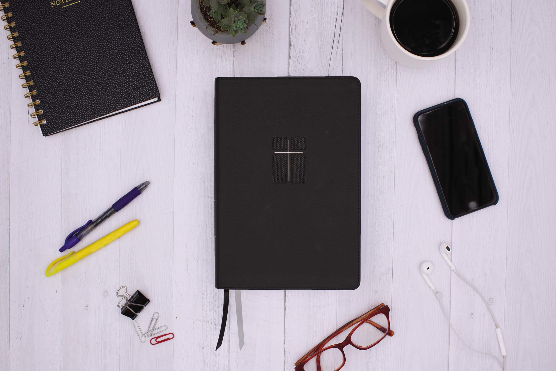 NIV, Quest Study Bible, Leathersoft, Black, Comfort Print: The Only Q and A Study Bible