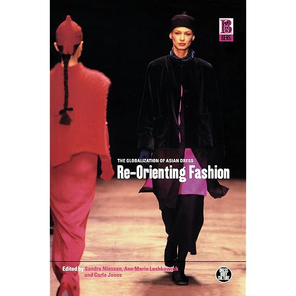 The Anthropology of Dress and Fashion: A Reader: Luvaas, Brent, Eicher,  Joanne B.: 9781474282567: Amazon.com: Books