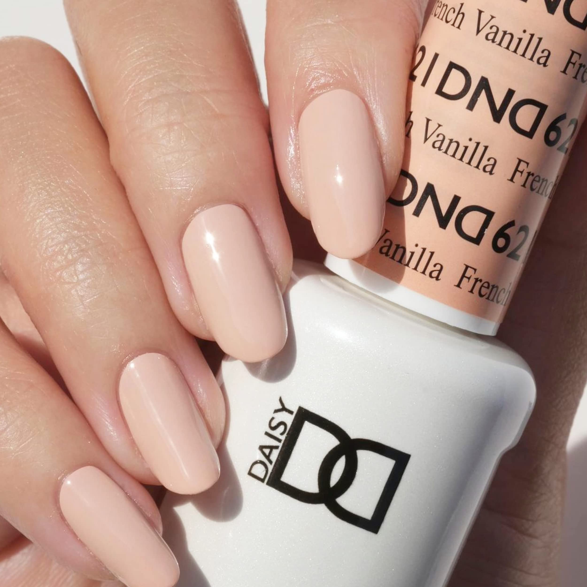 DND Gel Polish Set, Beige Nude Collection, UV/LED Gel Polish and Air Dry Nail Lacquer, Matching Chip-Free Polish Duo, 621 French Vanilla, 0.5 Fl Oz - Image 2