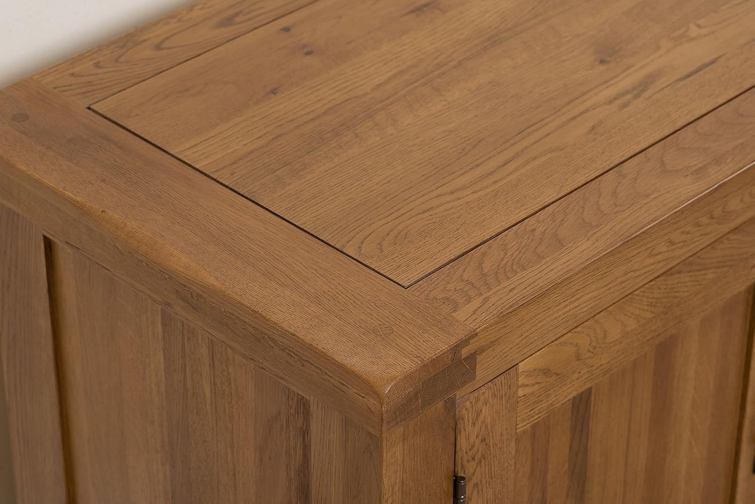 Cotswold Rustic Solid Oak Widescreen TV DVD Unit 145 W X 42 D X
