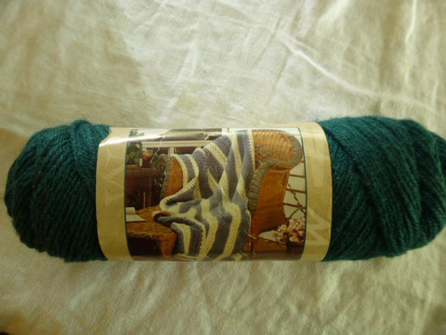 Caron Wintuk 100% Monsanto Acrylic Woodsy Green 301B Yarn