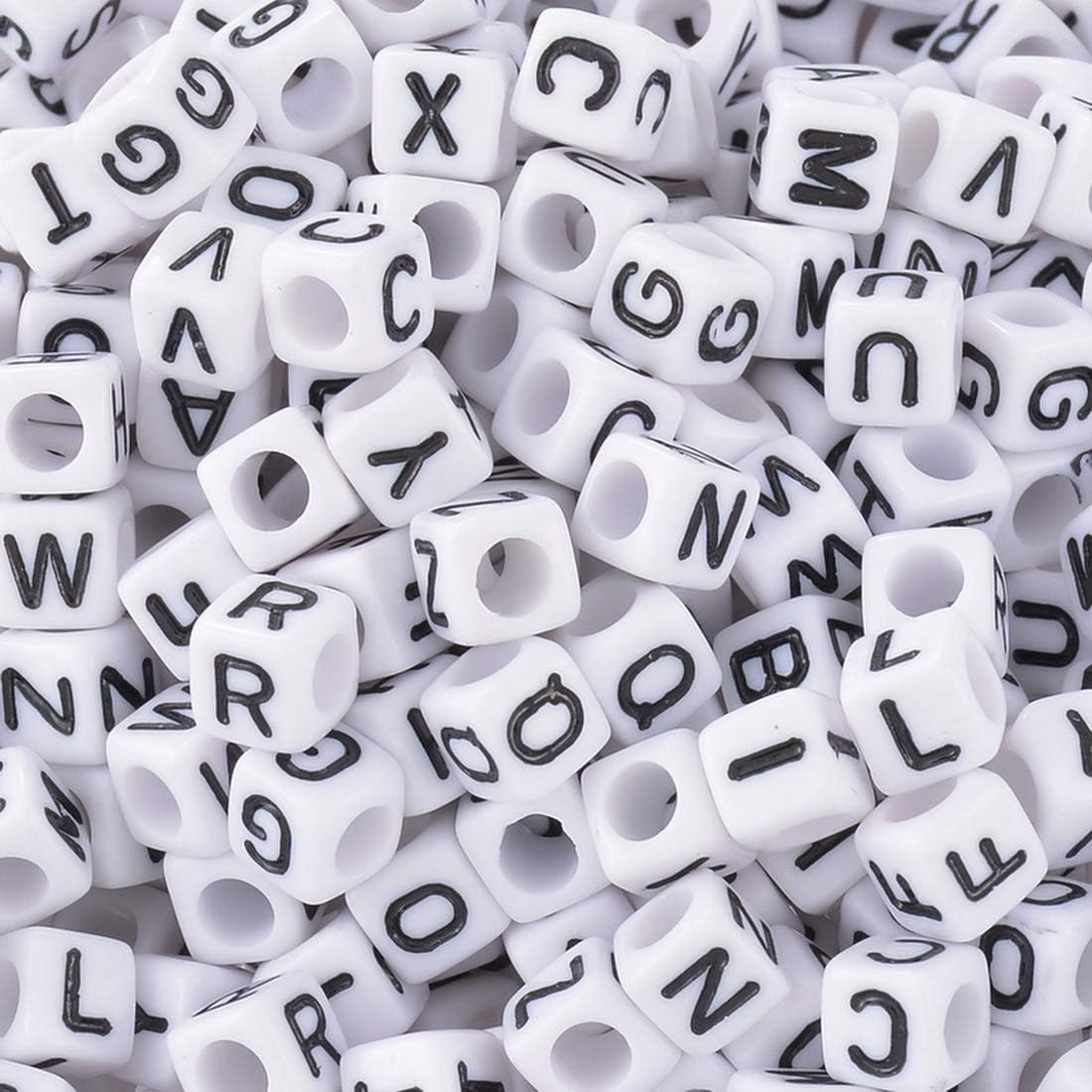 500pcs A-Z Letter Beads White Round Acrylic Alphabet Letter Beads for Jewelry Making Bracelets Necklaces Key Chains and Kids Jewelry