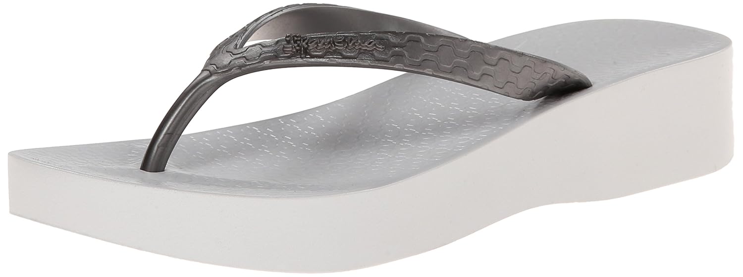 ipanema women's tropical flip flop