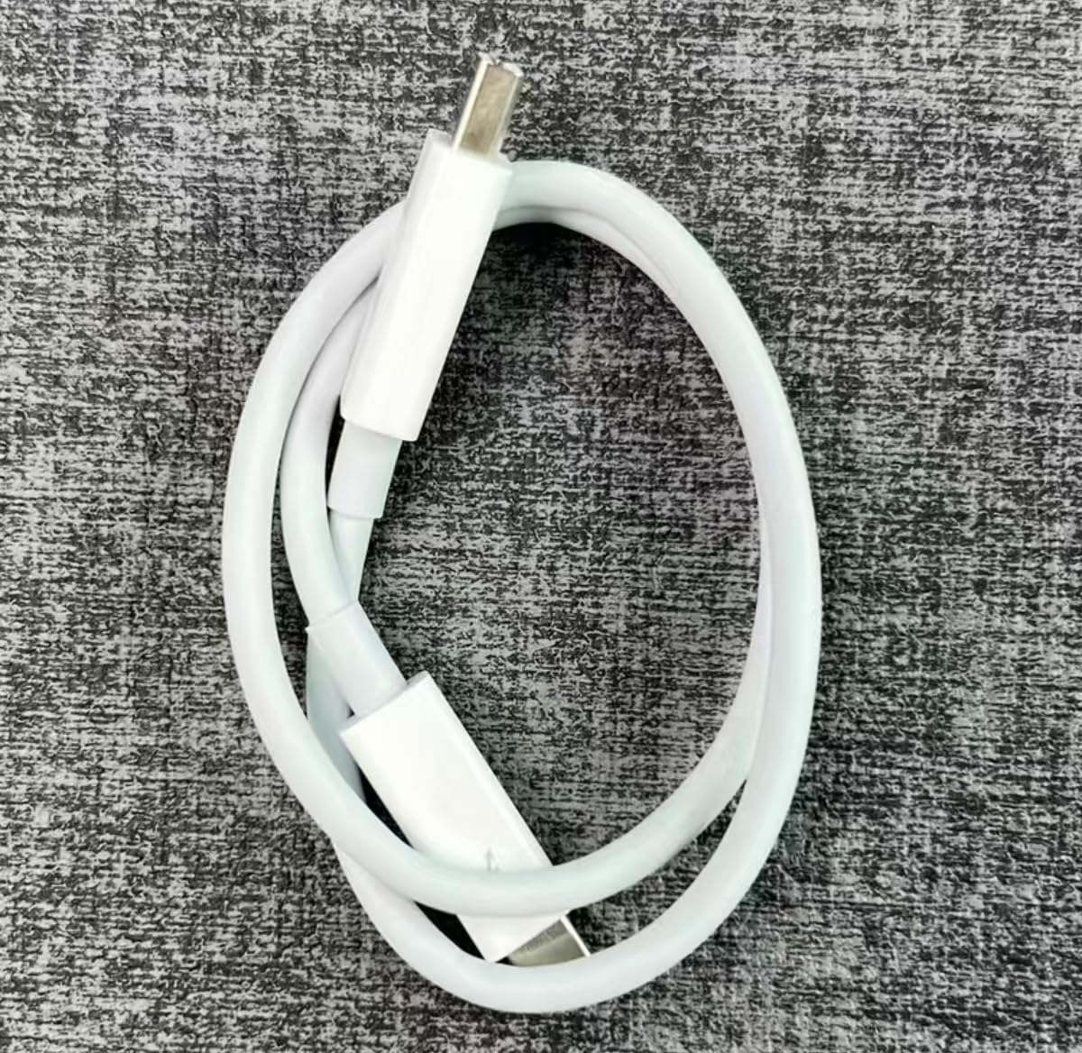 Photo 1 of Suitable for Apple Thunderbolt 2 Data Cable Thunderbolt High Speed 0.5 Meter Connection Data Cable