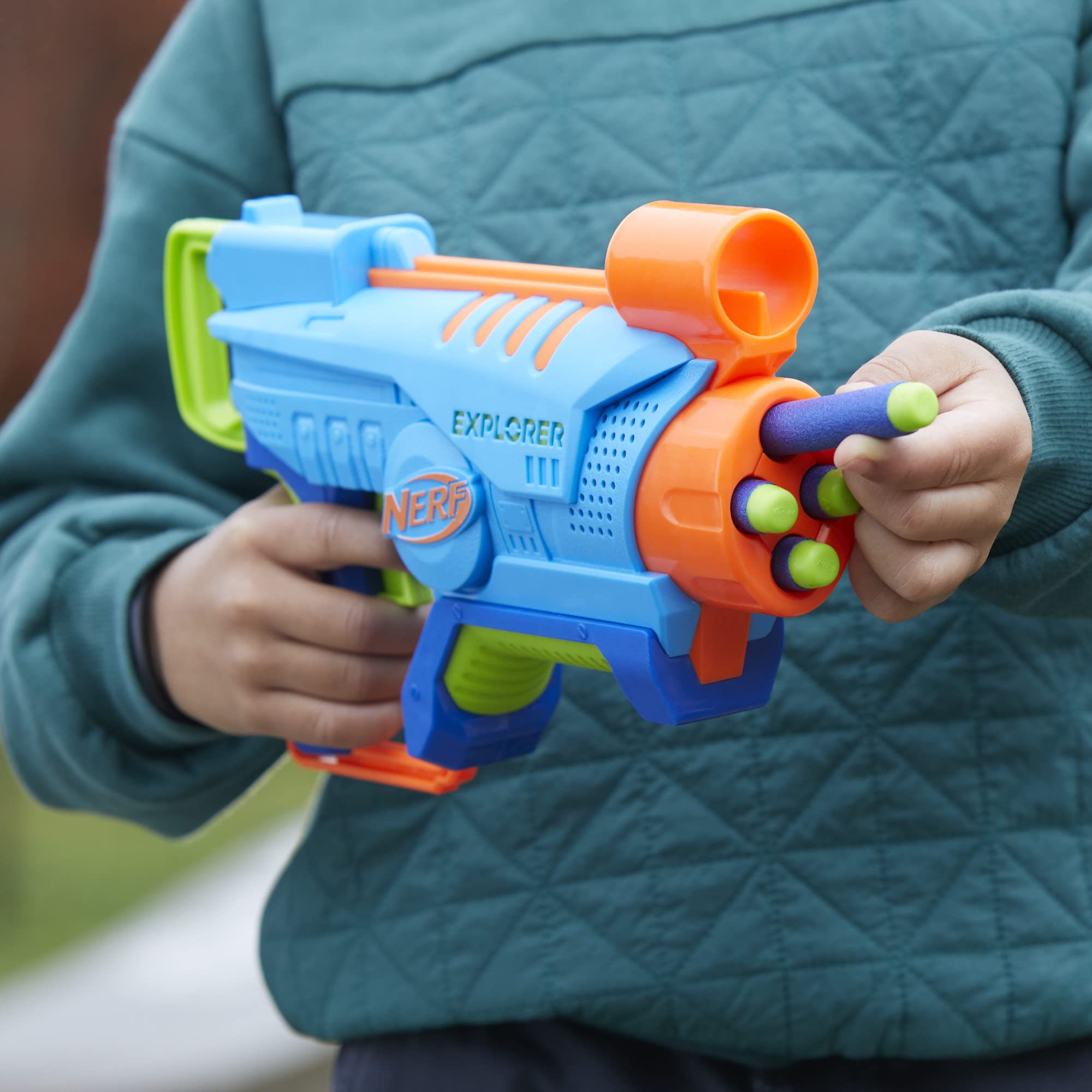 Nerf Elite Junior Explorer Easy-Play Toy Foam Blaster, 8 Darts for Kids Outdoor Games, Ages 6 & Up