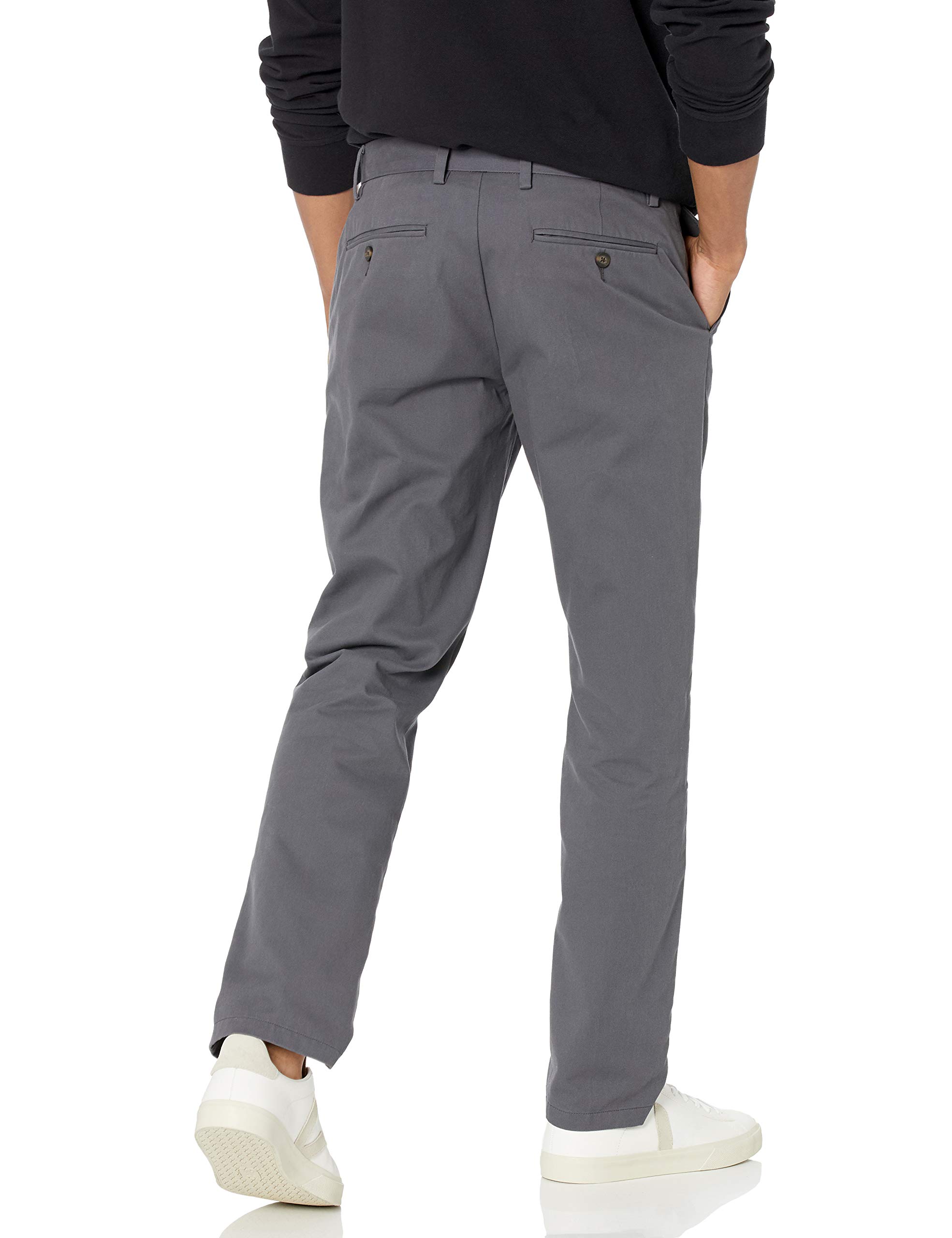 Amazon Essentials Men's Slimfit WrinkleResistant FlatFront Chino Pant