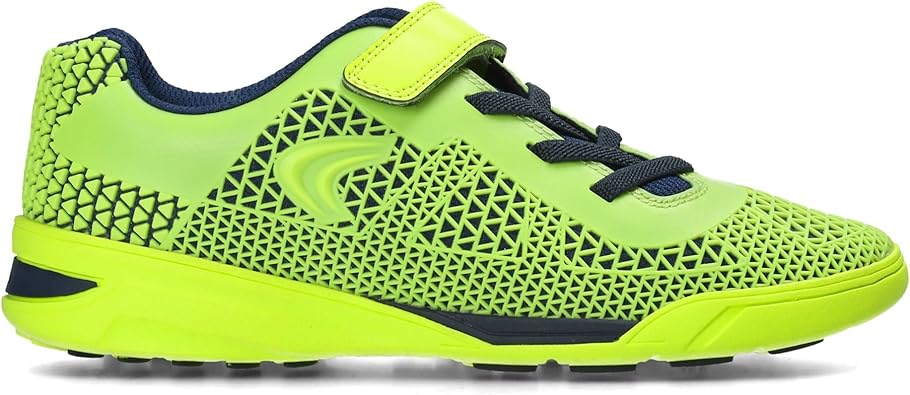 kids trainers clarks