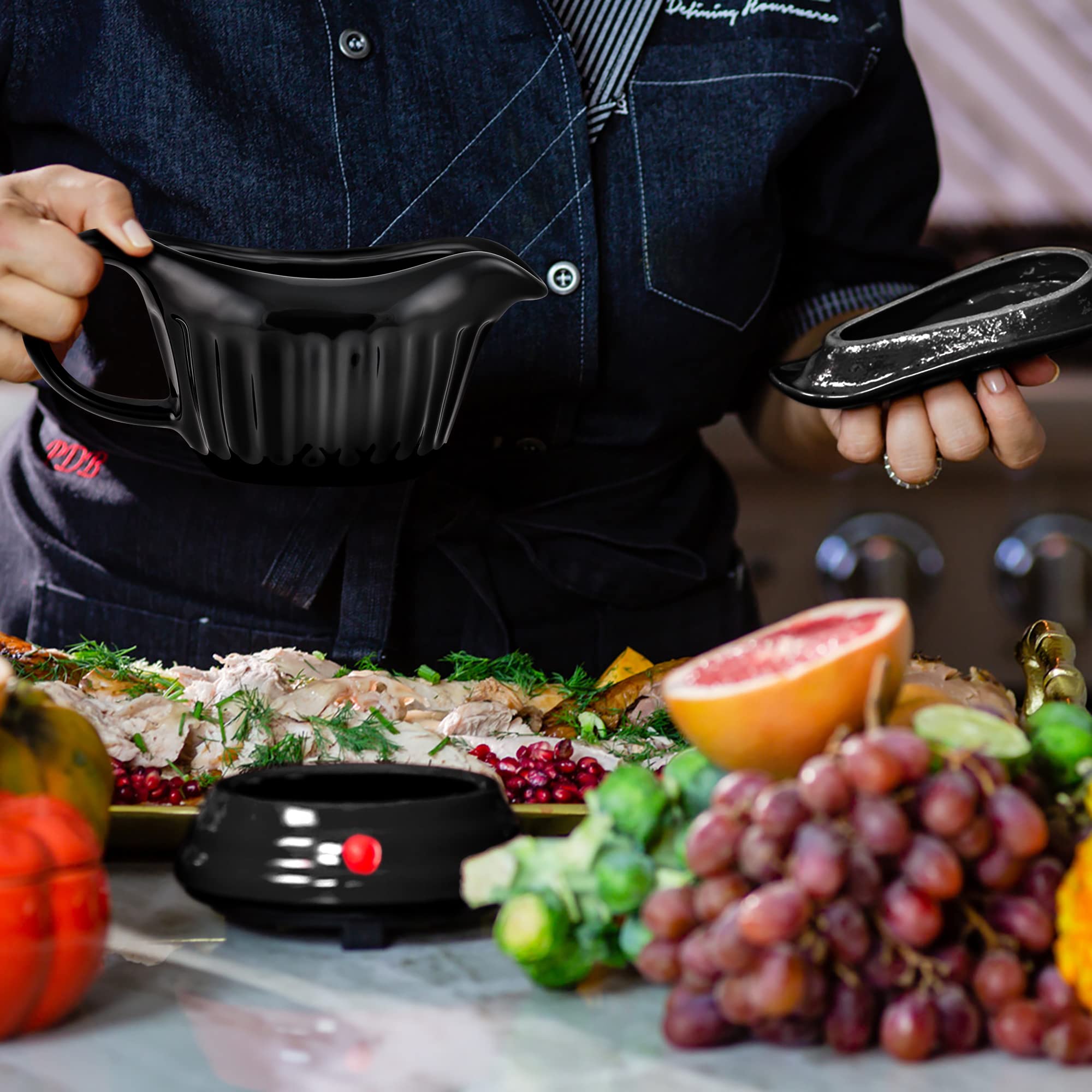 OVENTE Electric Gravy Boat Warmer with Ceramic Pot and Lid, Detachable Warming Base and Easy-Pour Spout, 13.5 Ounce Ideal for Small Parties, Entertaining, Thanksgiving and Holiday, Black FW024589B