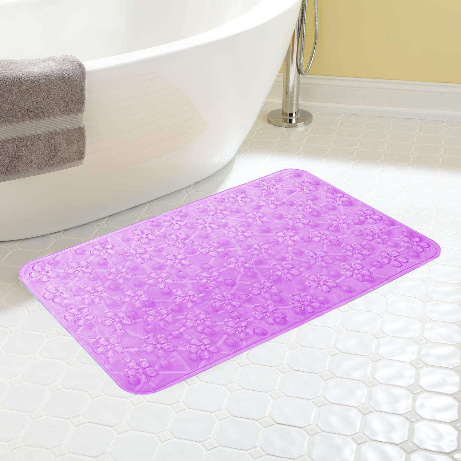 Kuber Industries Checkered PVC Bath Mat with Suction Cups
