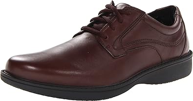 clarks slip resistant shoes