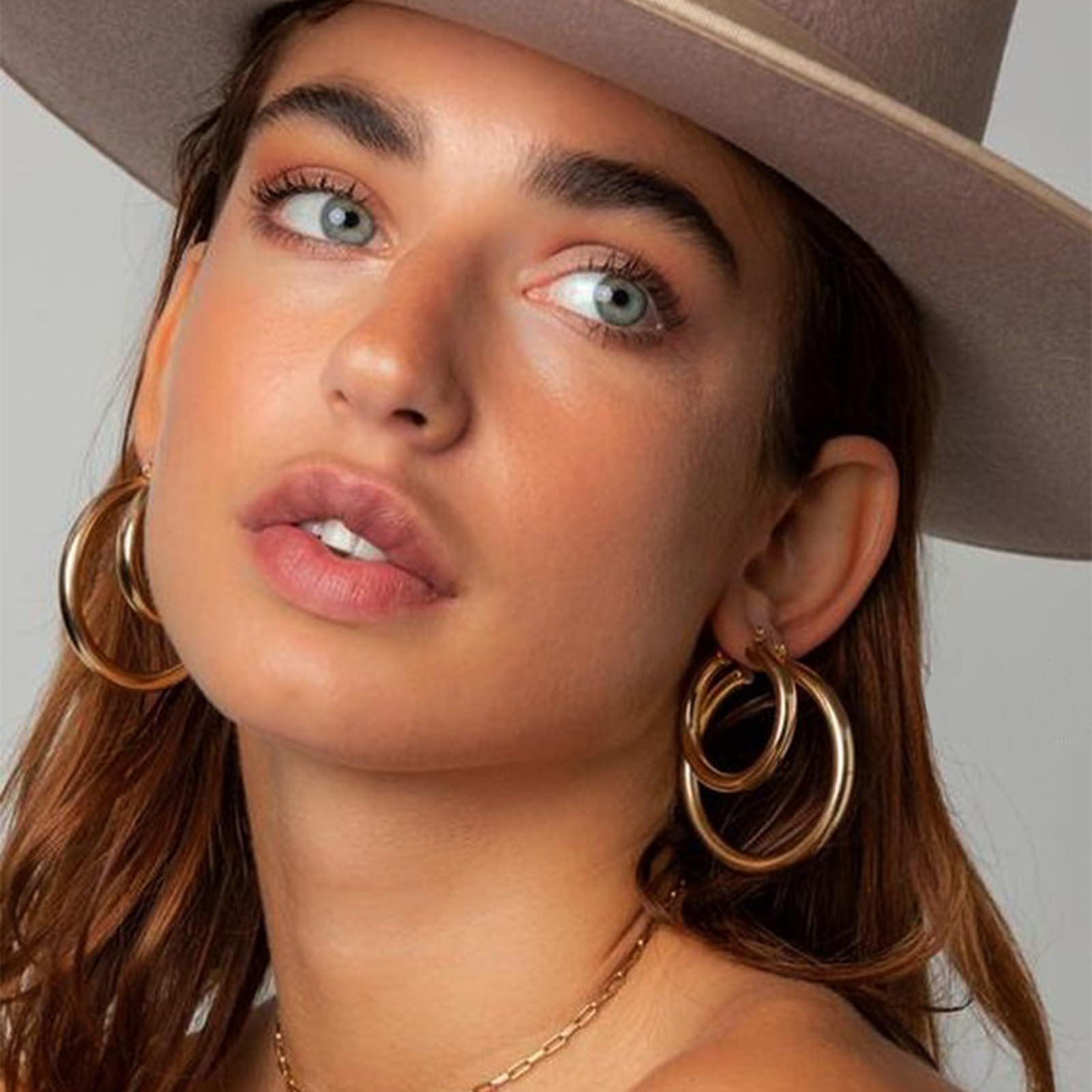 42 Pairs Gold Hoop Earrings Set for Women, Fashion Chunky Pearl Earrings Multipack Twisted Statement Earring Pack, Hypoallergenic Small Big Hoops Earrings for Birthday Party