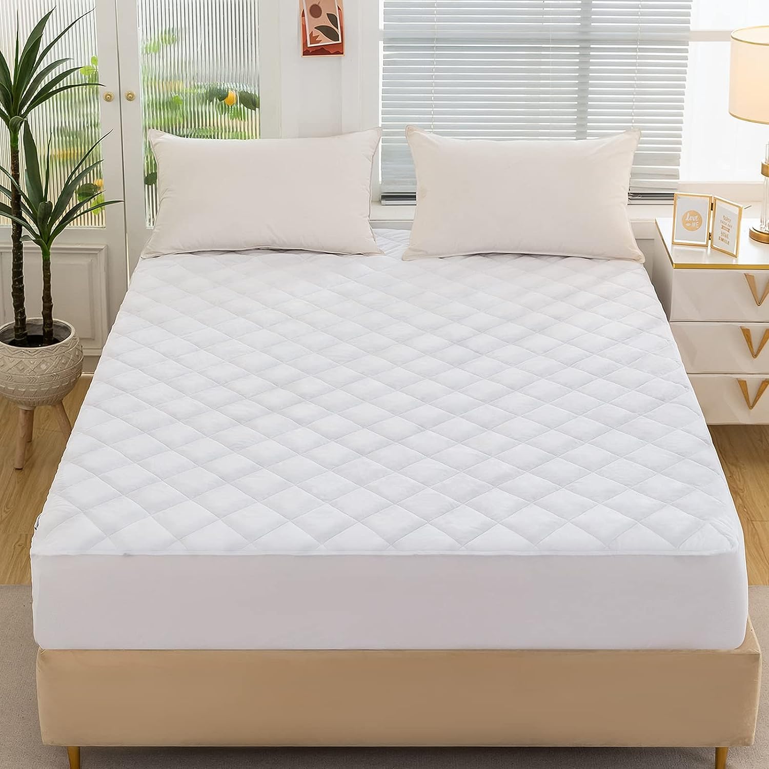Comfy Nights Quilted Double Mattress Protector Deep 30 Cm Stretch Skirt Anti Allergy and Breathable Fitted Mattress Cover - Double