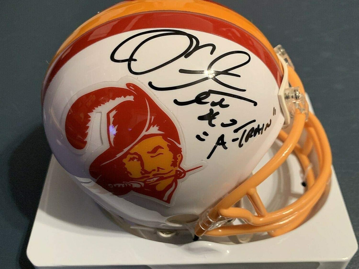 mike alstott signed helmet