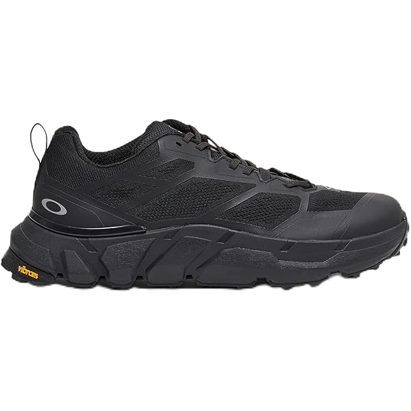 Amazon.com | Oakley Men's Edge Icon Sneaker, Blackout, 5