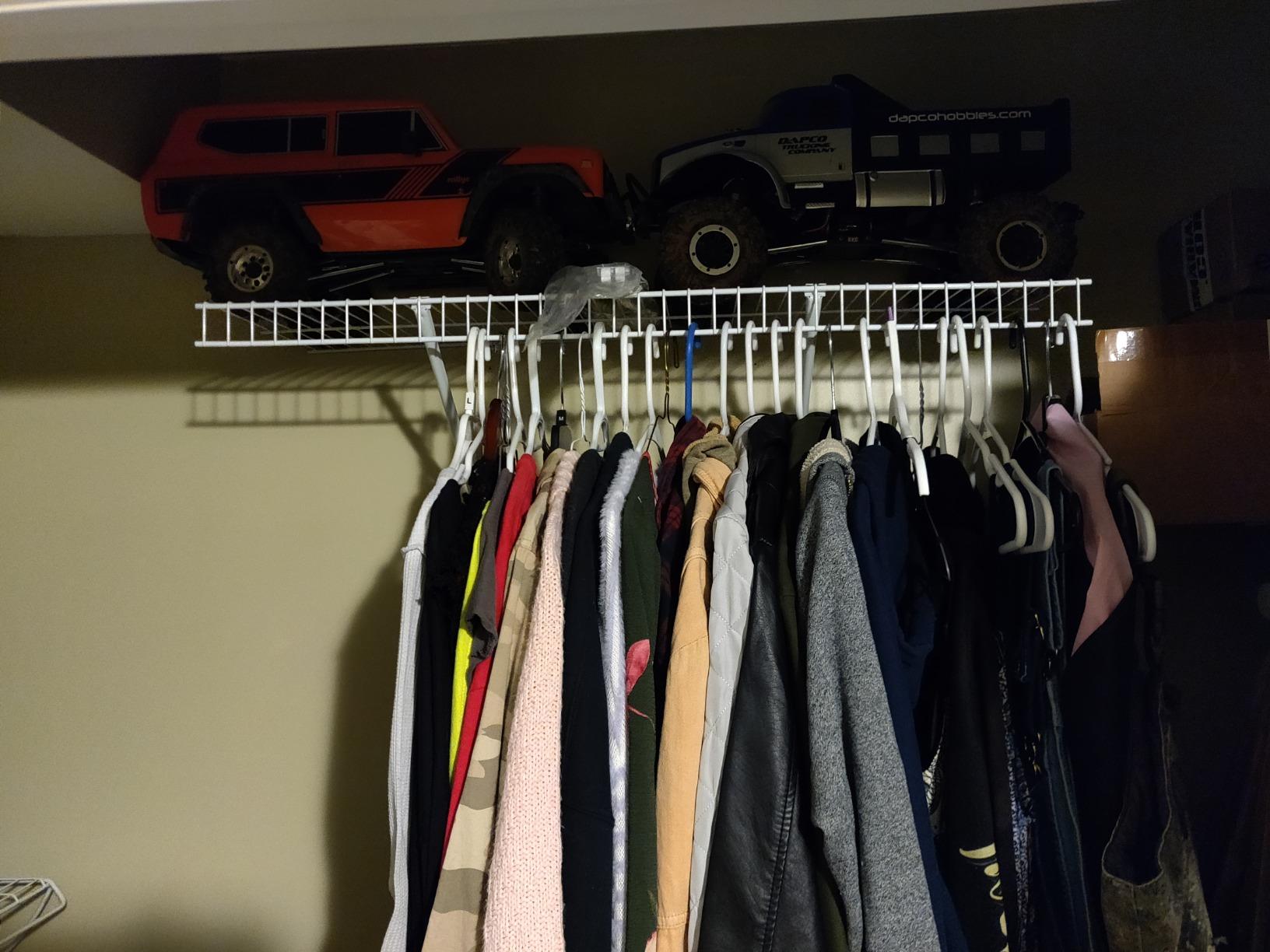 5/mo Finance Rubbermaid Linen Closet Shelf Kit, 3Feet, White, Wire