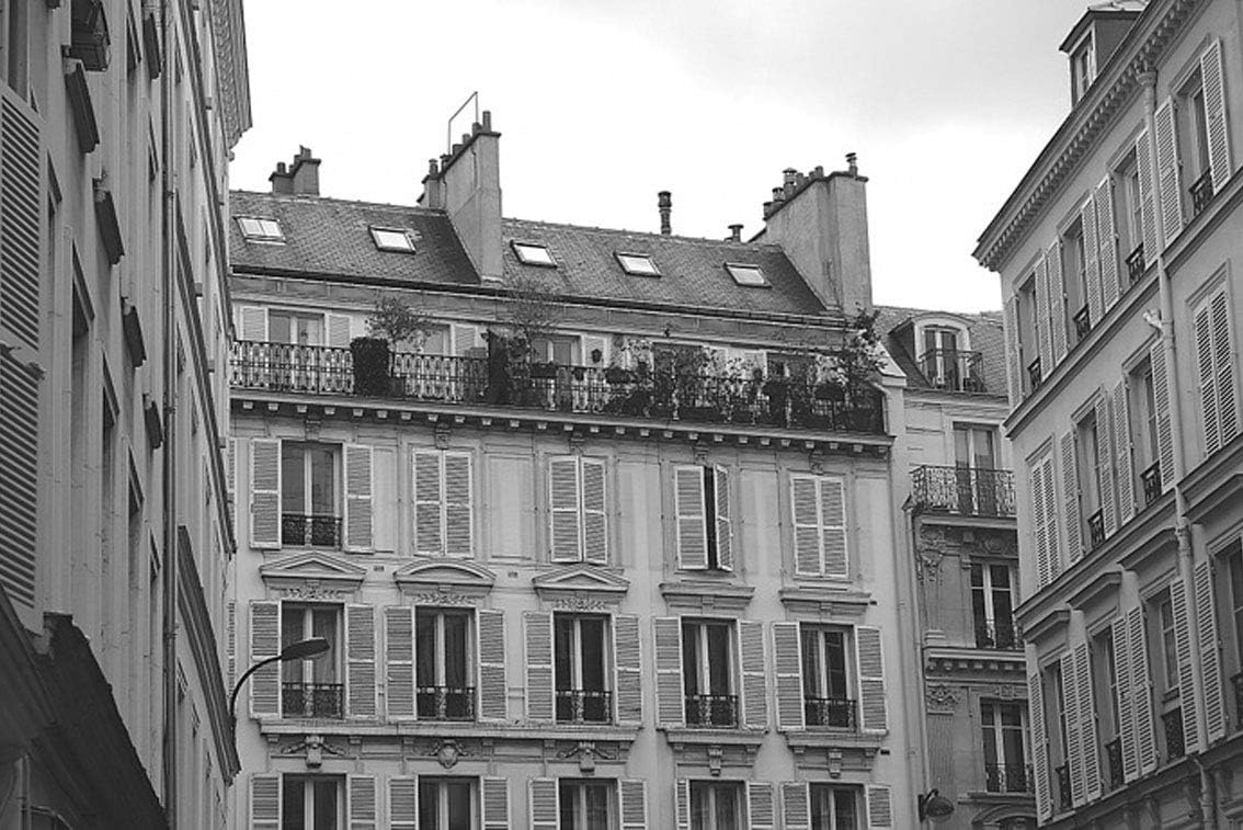 Best Old Building French Facade Wall Art