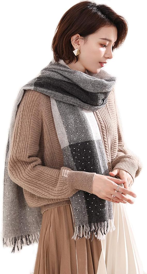 Amazon Co Jp 翎 ウール 100 大判 マフラー レディース スカーフストール チェック 秋冬 プレゼント 黒 ファッション