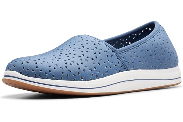 Clarks Womens Breeze Emily Loafer