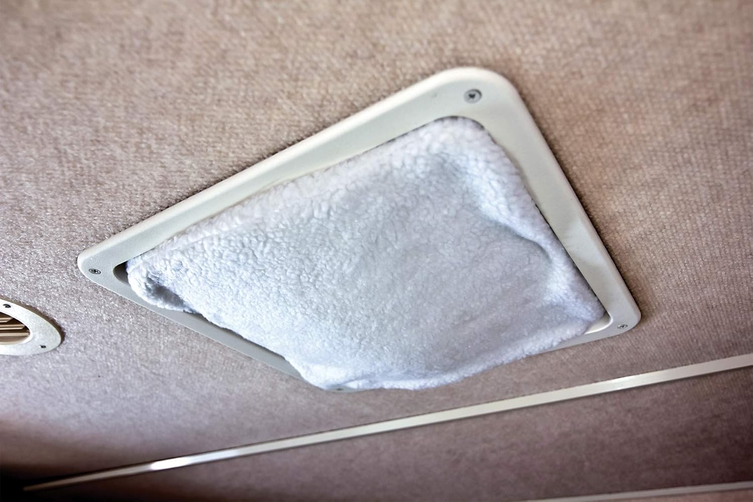 Camco RV Vent Insulator And Skylight Cover With Reflective Surface, Fits Standard 14" RV Vents (45192): Automotive
