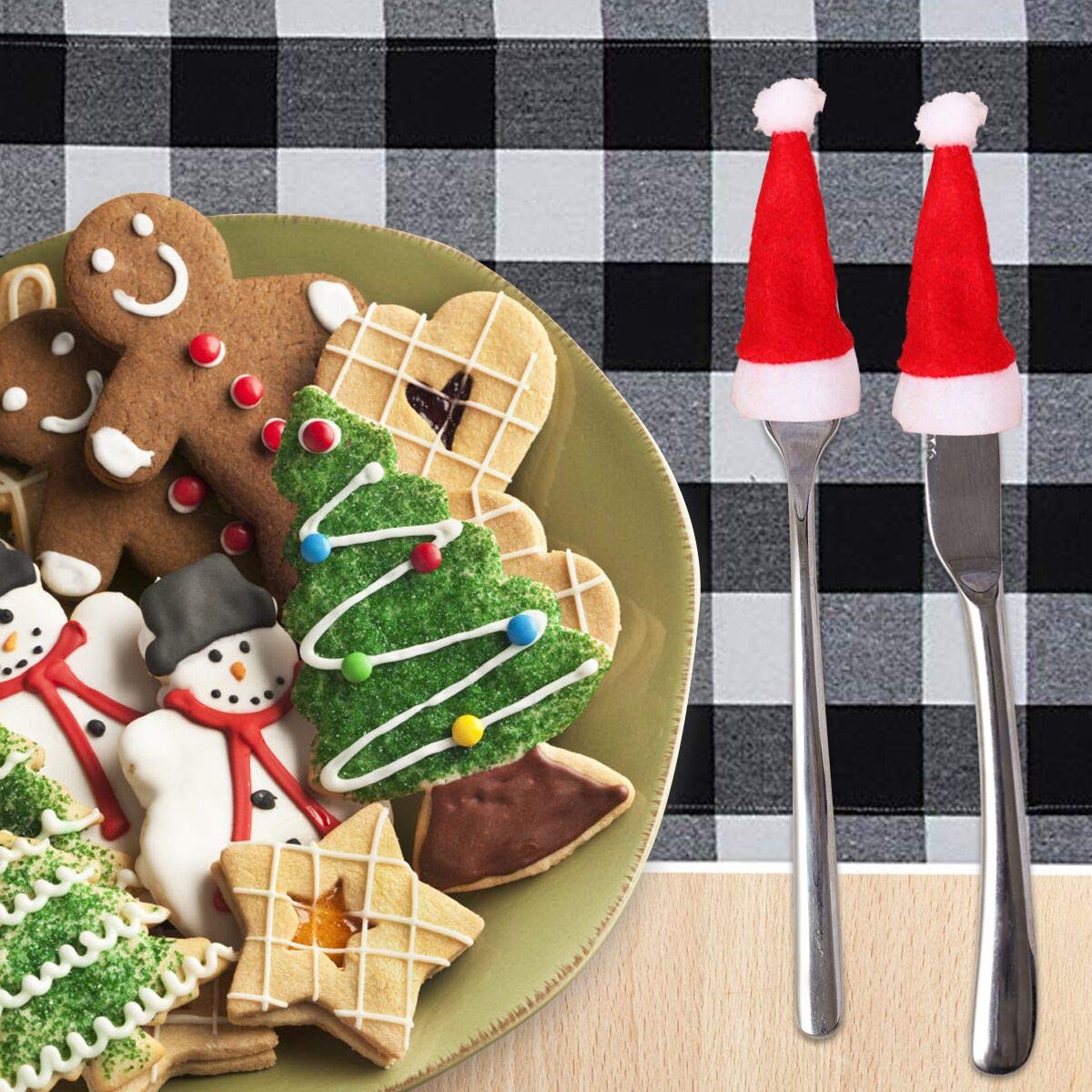 Checkered Table Runner, Trendy & Modern Plaid Design 100% Cotton Table Runner with Three Christmas Hat for Family Dinner, Outdoor or Indoor Events, Thanksgiving, Christmas 14 x 79\