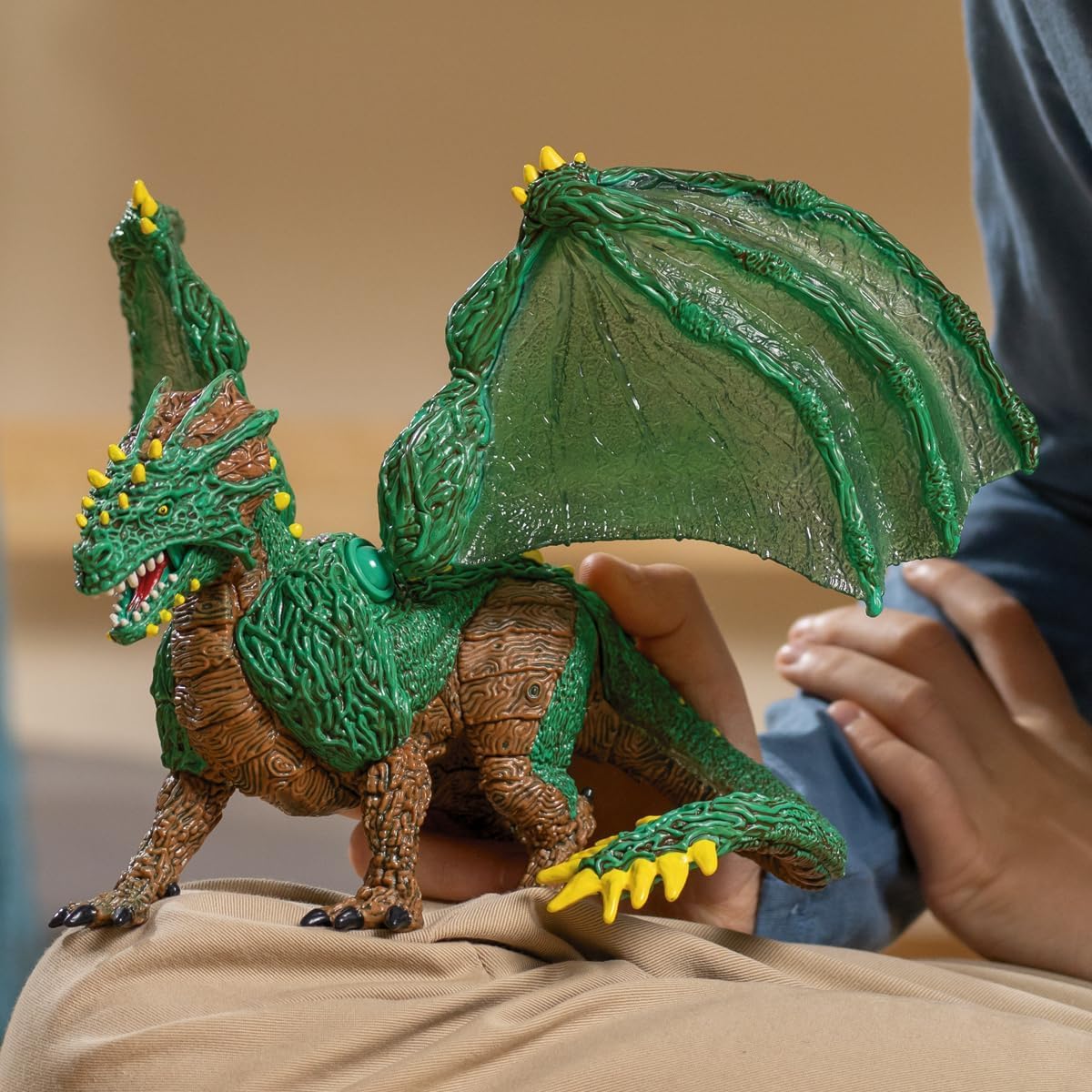 SCHLEICH ELDRADOR Creatures | Dschungeldrache 70791 | detailgetreue Monster Spielfigur mit beweglichen Flügeln | tolles Geschenk für Mädchen und Jungen | Spielzeug ab 7 Jahren | 28 x 17 x 11 cm 2