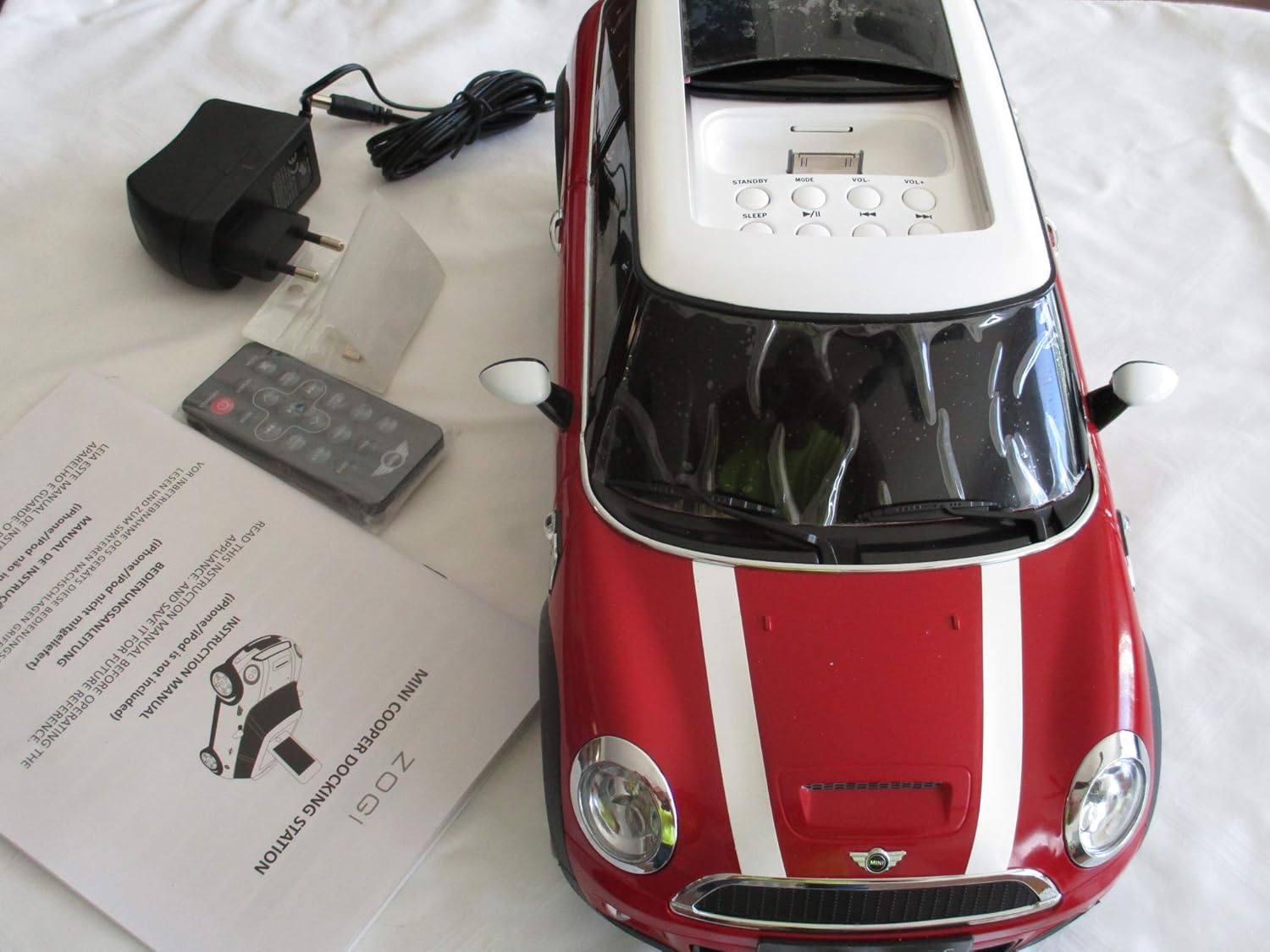 Amazon.com: MINI COOPER Docking Station in white - for all iphones and  ipods (4 to 5S): Home Audio & Theater