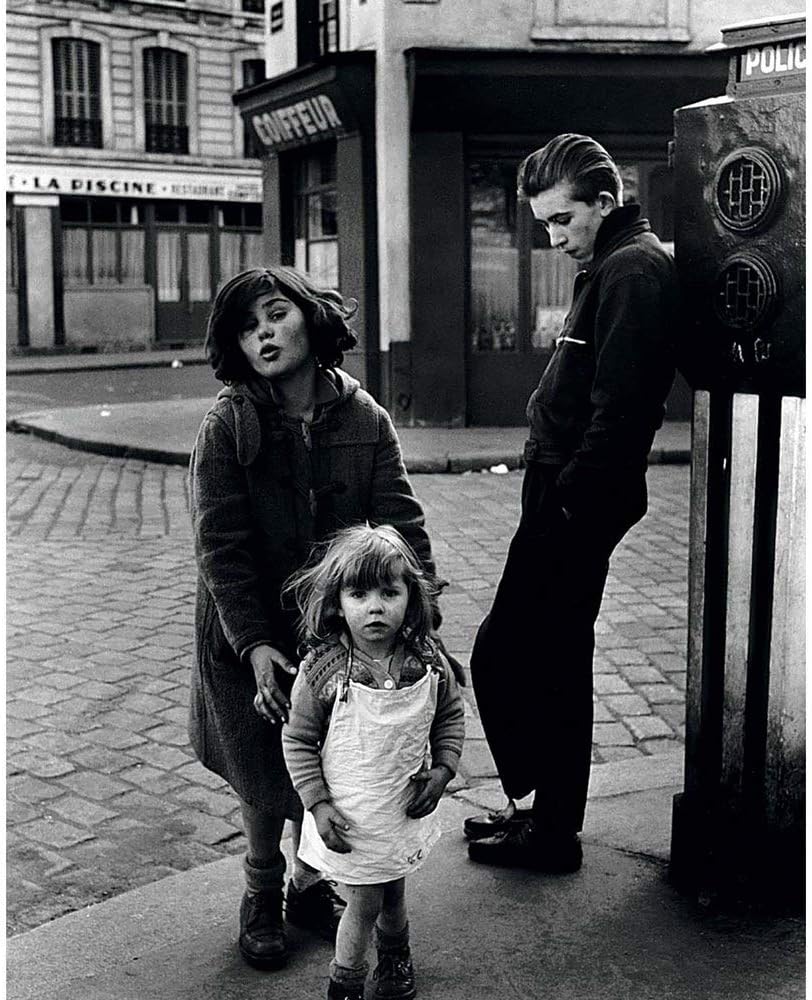 Draeger - Decoration Poster - Poster by Artist Robert Doisneau to decorate your home - Black and white photo in satimat paper 350g - 24 x 30 cm