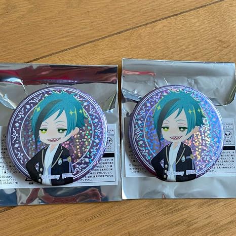 Amazon Co Jp ツイステ ロフト限定 キラキラ缶バッジ フロイド 2点セット Hobby