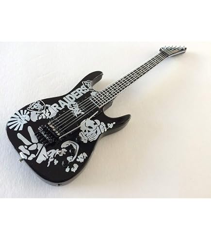 Amazon.com: Axe Heaven GL-152 Licensed George Lynch Kamikaze Mini