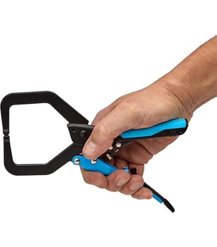 ARMOR TOOL Locking C-Clamp - 11