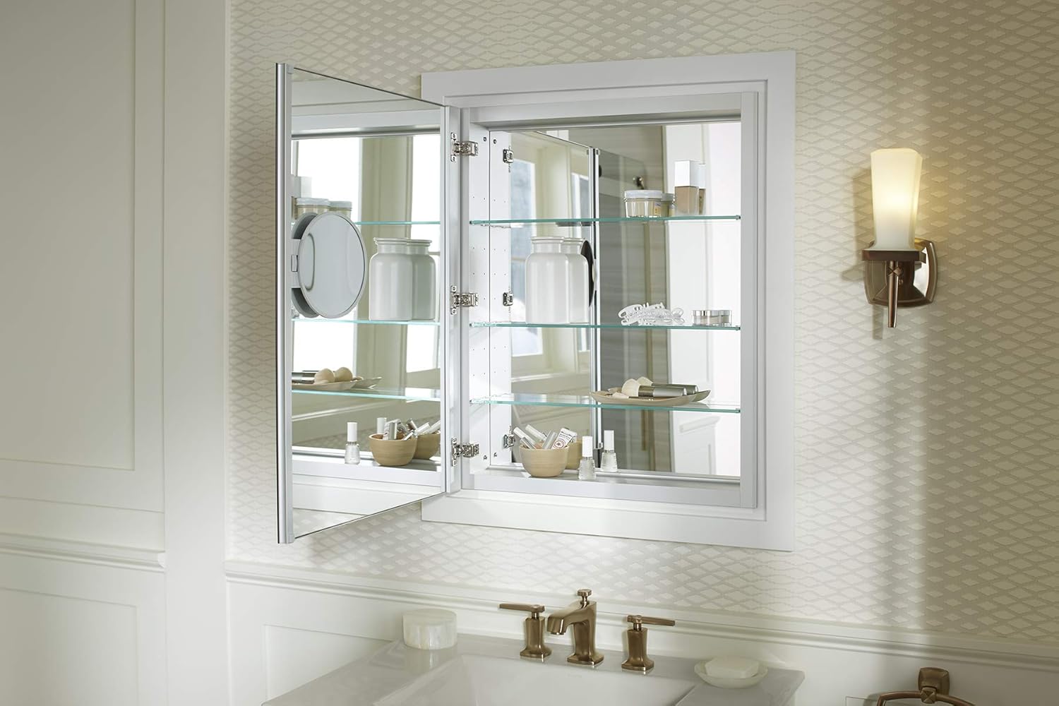 Amazon Com Kohler K 99007 Na Verdera 24 Inch By 30 Inch Slow Close Medicine Cabinet With Magnifying Mirror Home Improvement